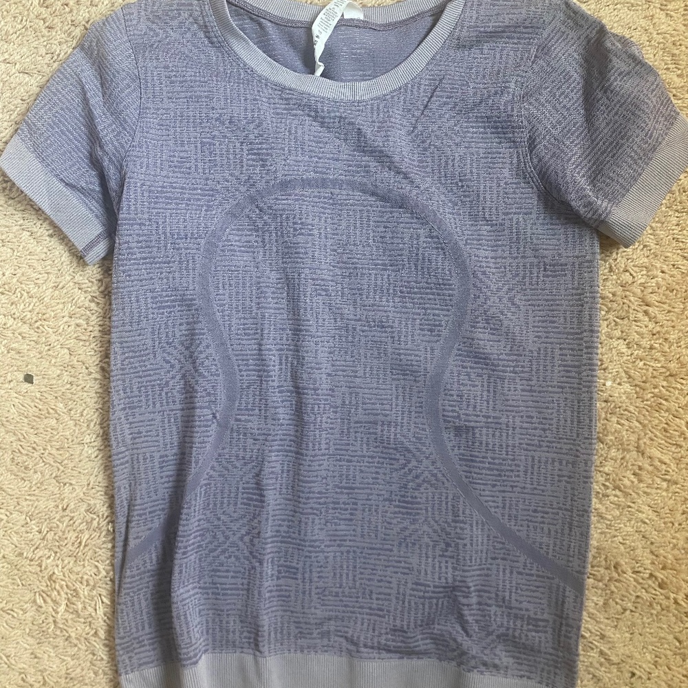 Lululemon swiftly teeshirt
